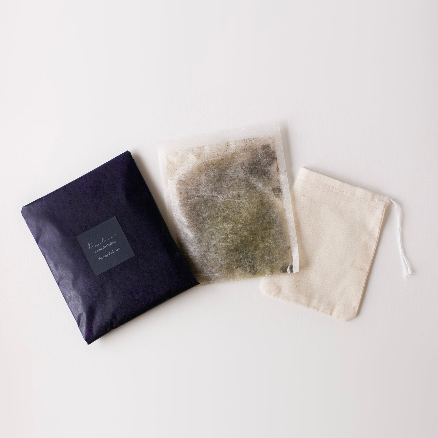 Yomogi Bath Salt (1 pack) /ヨモギ バスソルト(1個)