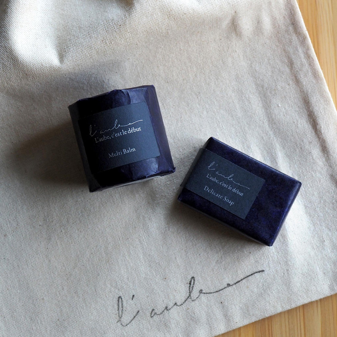 L’aube ホリデー限定 Mini Delicate Soap & Mini Multi Balm Gift Set